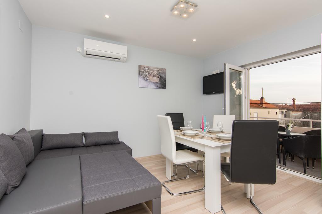 Apartments Mate Туран Екстериор снимка