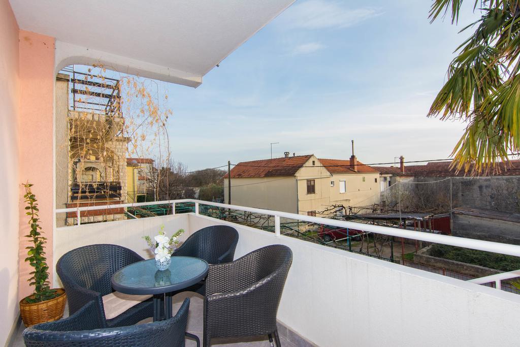 Apartments Mate Туран Екстериор снимка